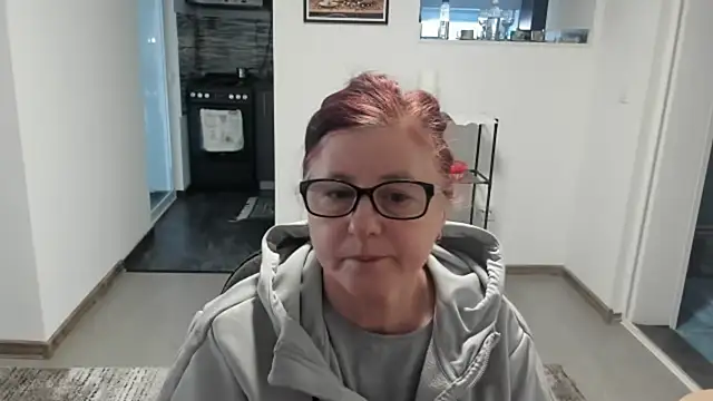Snapshot of CatherineRowe chatting on 17, 1, 2025 CatherineRowe online show from 17, 1, 2025