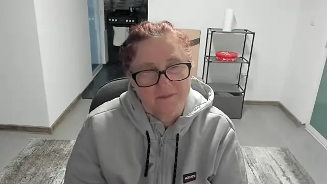 Snapshot of CatherineRowe chatting on 20, 1, 2025 CatherineRowe online show from 20, 1, 2025