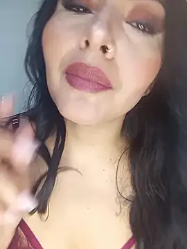 Snapshot of Antonella-corruso chatting on 8, 5, 2026 Antonella-corruso online show from 8, 5, 2026