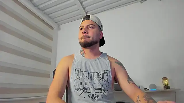 Snapshot of AaronHardi chatting on 21, 5, 2026 AaronHardi online show from 21, 5, 2026