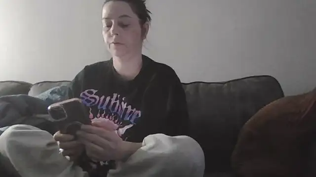 lily1982 online show from 10, 5, 2026