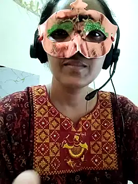 Snapshot of Charming-Cherry chatting on 11, 4, 2026 Charming-Cherry online show from 11, 4, 2026