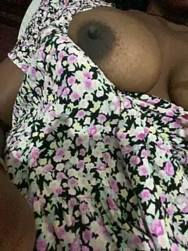 Sweetebony25 online show from 16, 4, 2026