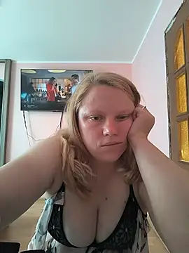 Snapshot of wildaurax chatting on 25, 5, 2026 wildaurax online show from 25, 5, 2026