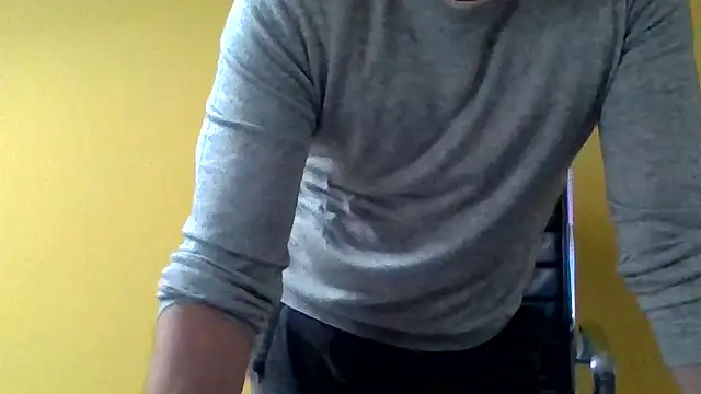 Snapshot of jjjust_curiousss chatting on 10, 4, 2026 jjjust curiousss online show from 10, 4, 2026