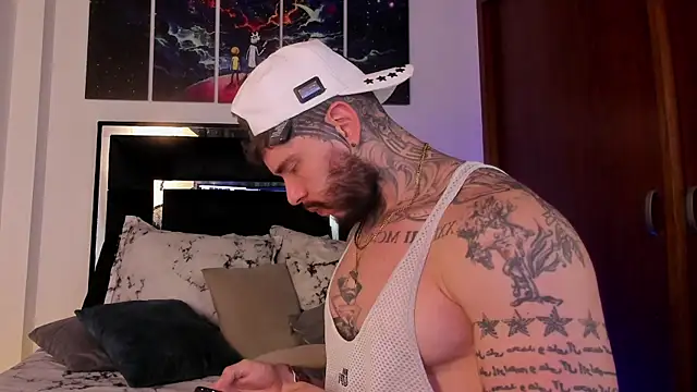 Matius Foxtter online show from 17, 4, 2026