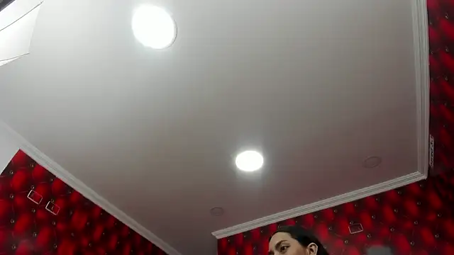 Kiara Skinny online show from 12, 4, 2026