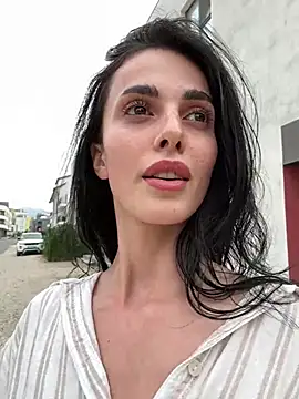 Snapshot of armina_red chatting on 30, 6, 2026 armina red online show from 30, 6, 2026