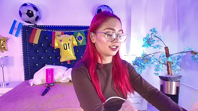 Snapshot of Amelie_adams chatting on 27, 6, 2026 Amelie adams online show from 27, 6, 2026