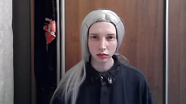 Crimson Lady online show from 25, 5, 2026