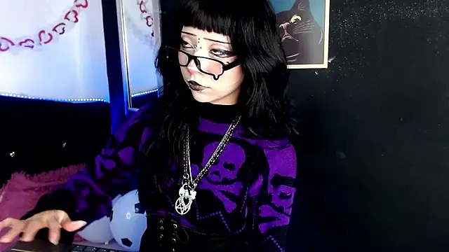 Snapshot of KiomyVamp chatting on 4, 6, 2026 KiomyVamp online show from 4, 6, 2026