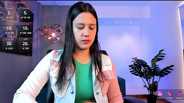 Snapshot of arianarousee chatting on 13, 7, 2026 arianarousee online show from 13, 7, 2026
