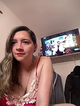 Snapshot of belucci_vale chatting on 14, 4, 2026 belucci vale online show from 14, 4, 2026