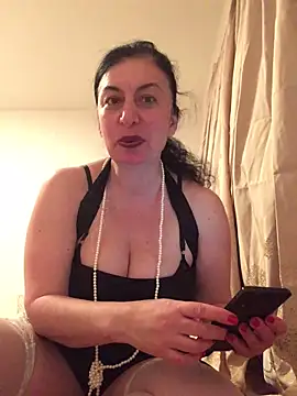 Lizzaa80 online show from 27, 4, 2026