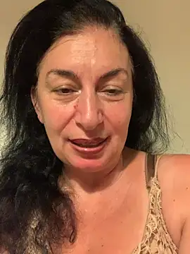 Snapshot of Lizzaa80 chatting on 2, 7, 2026 Lizzaa80 online show from 2, 7, 2026