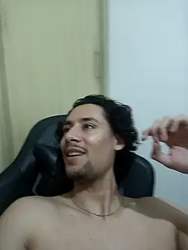 Snapshot of Emilprime chatting on 10, 4, 2026 Emilprime online show from 10, 4, 2026