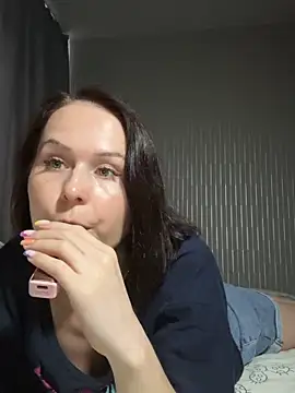 Snapshot of Hopefully_ chatting on 18, 6, 2026 Hopefully online show from 18, 6, 2026