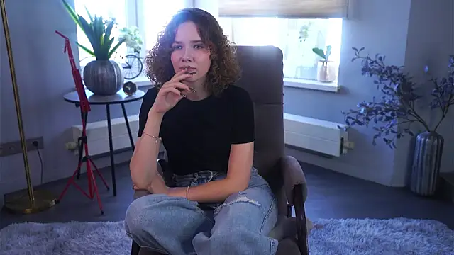 AgathaCarra online show from 12, 4, 2026