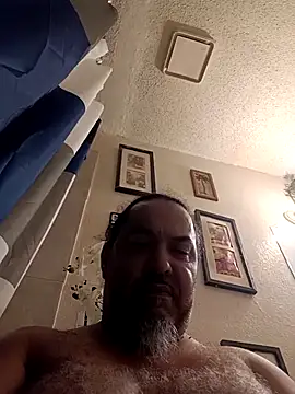 MrBustNut2026 online show from 14, 4, 2026