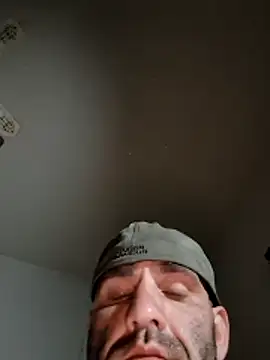 Snapshot of fitguy4u chatting on 1, 6, 2026 fitguy4u online show from 1, 6, 2026