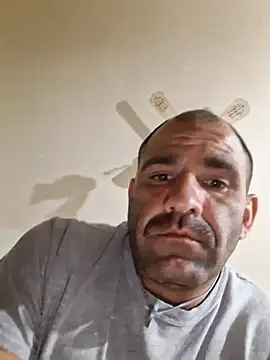 Snapshot of fitguy4u chatting on 4, 6, 2026 fitguy4u online show from 4, 6, 2026