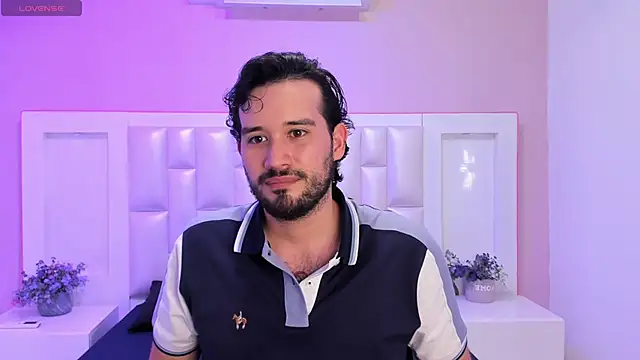 Snapshot of AdrianSith chatting on 16, 4, 2026 AdrianSith online show from 16, 4, 2026