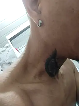 elchamogabotiktok online show from 18, 4, 2026