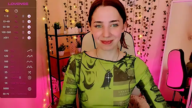 Snapshot of CharliGrace_ chatting on 29, 6, 2026 CharliGrace online show from 29, 6, 2026