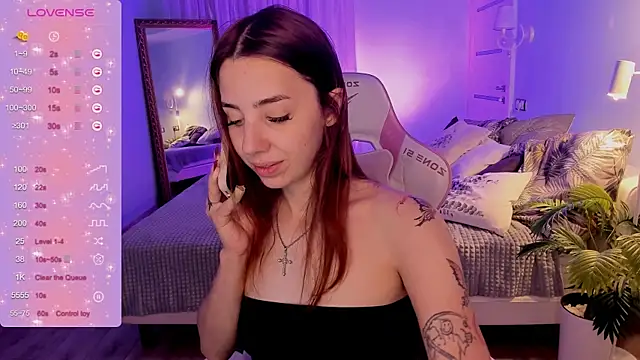 Snapshot of CharliGrace_ chatting on 14, 7, 2026 CharliGrace online show from 14, 7, 2026