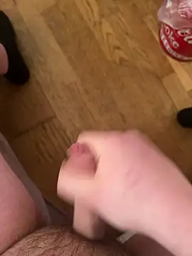 Snapshot of paullove69 chatting on 10, 4, 2026 paullove69 online show from 10, 4, 2026