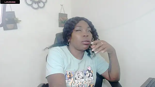 Snapshot of hotbrunettecasandra chatting on 14, 11, 2025 hotbrunettecasandra online show from 14, 11, 2025