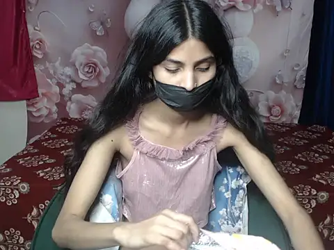 Snapshot of Ada-19 chatting on 8, 5, 2026 Ada-19 online show from 8, 5, 2026