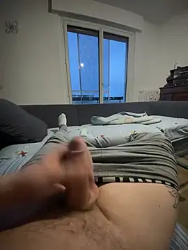 Snapshot of torotony chatting on 11, 4, 2026 torotony online show from 11, 4, 2026