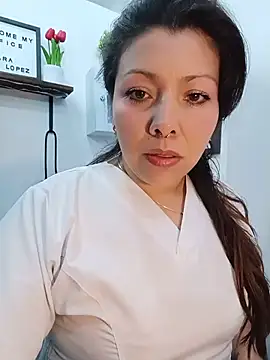 Snapshot of SARA_21- chatting on 14, 7, 2026 SARA 21- online show from 14, 7, 2026