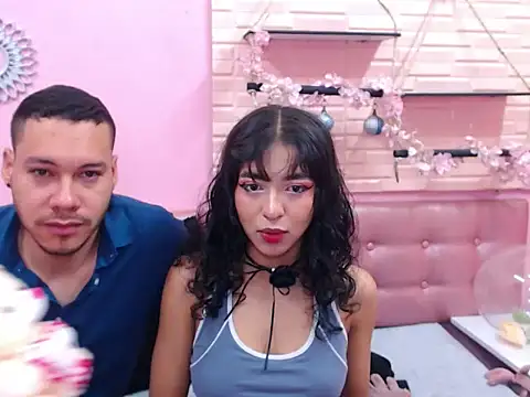 Snapshot of Aronandmoli69 chatting on 13, 4, 2026 Aronandmoli69 online show from 13, 4, 2026