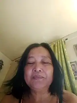 jeanyummytits online show from 1, 7, 2026