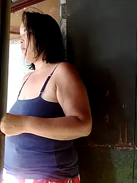 jeanyummytits online show from 3, 7, 2026