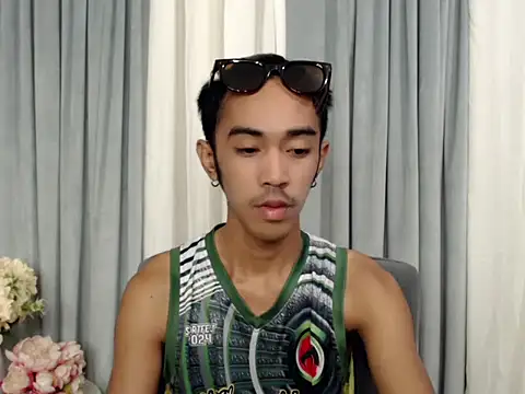 Snapshot of crocodale chatting on 14, 4, 2026 crocodale online show from 14, 4, 2026