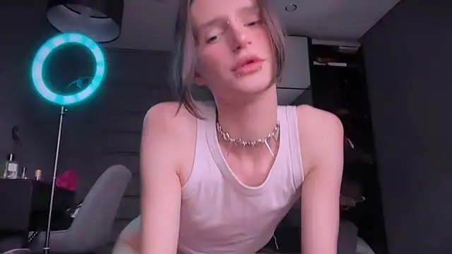 Snapshot of Niky_Long chatting on 8, 7, 2026 Niky Long online show from 8, 7, 2026