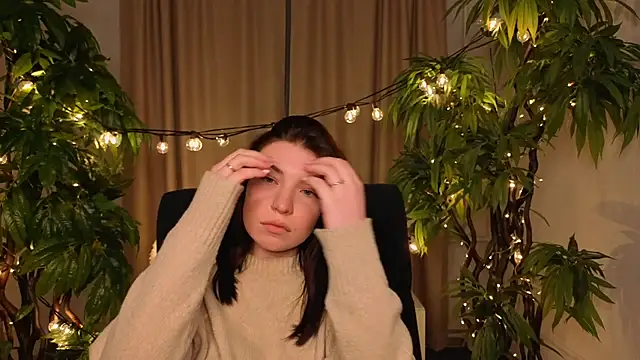 Snapshot of JuanitaWood chatting on 15, 4, 2026 JuanitaWood online show from 15, 4, 2026