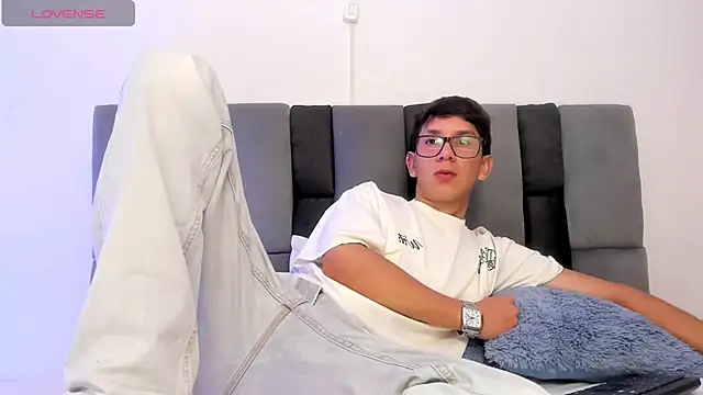 Adrien silex online show from 15, 4, 2026