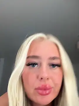 Snapshot of Vanillaheavennn chatting on 14, 4, 2026 Vanillaheavennn online show from 14, 4, 2026