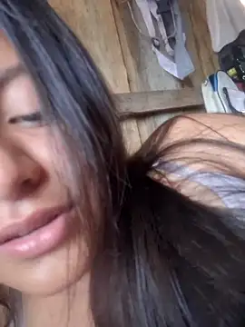 Snapshot of AishaYeleth chatting on 15, 4, 2026 AishaYeleth online show from 15, 4, 2026