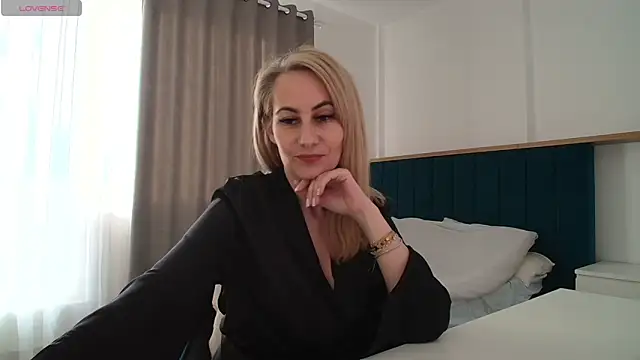 Snapshot of AdellynRose chatting on 19, 5, 2026 AdellynRose online show from 19, 5, 2026