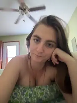 prettykitttty online show from 14, 4, 2026