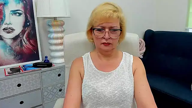 Snapshot of luna_xfantasy chatting on 20, 6, 2026 luna xfantasy online show from 20, 6, 2026