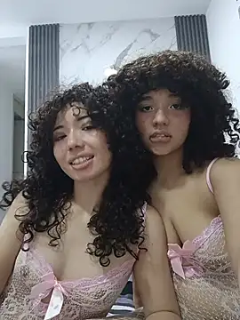 Snapshot of Chloe_and_Violeta chatting on 9, 8, 2026 Chloe and Violeta online show from 9, 8, 2026