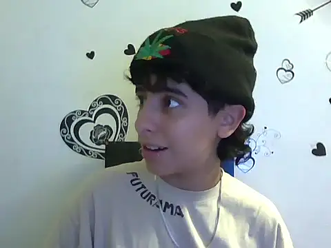 Snapshot of LatinHeatX22 chatting on 8, 5, 2026 LatinHeatX22 online show from 8, 5, 2026