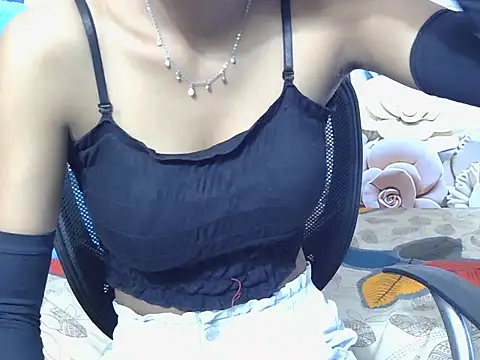 Snapshot of hot-nisha35 chatting on 30, 4, 2026 hot-nisha35 online show from 30, 4, 2026