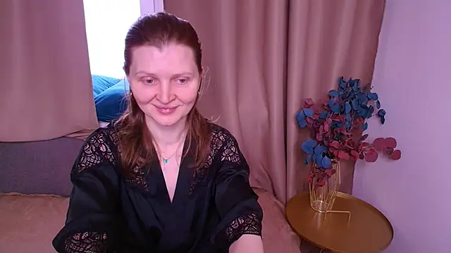 Liza  Evans online show from 25, 4, 2026